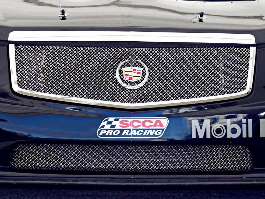  Cadillac CTS-V Race Car 2004 года  (фото 14 из 33)